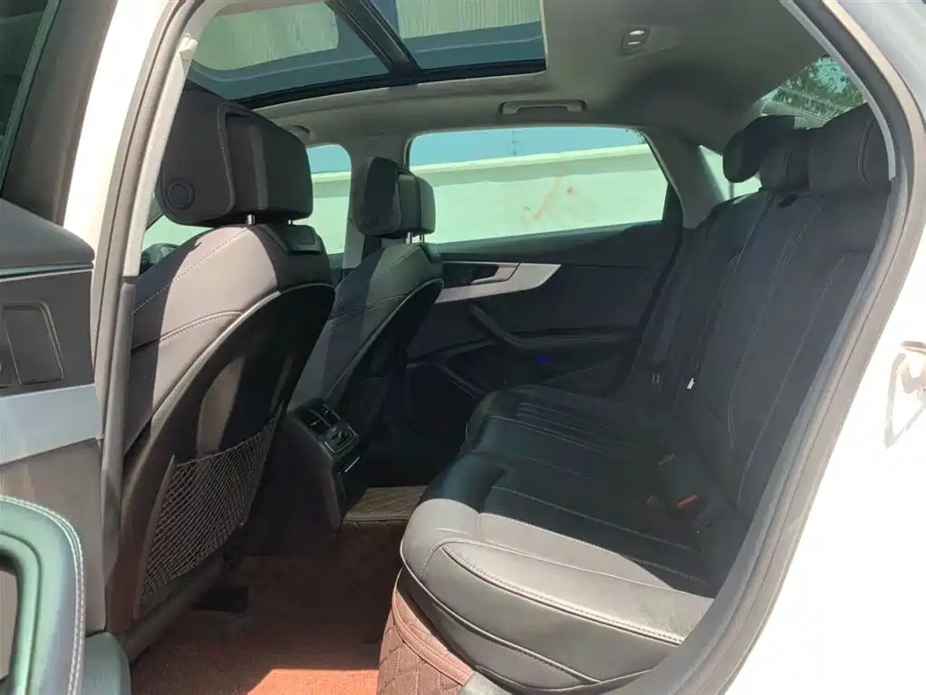 Audi A4L 2022 40 TFSI Luxury Dynamic фото 7