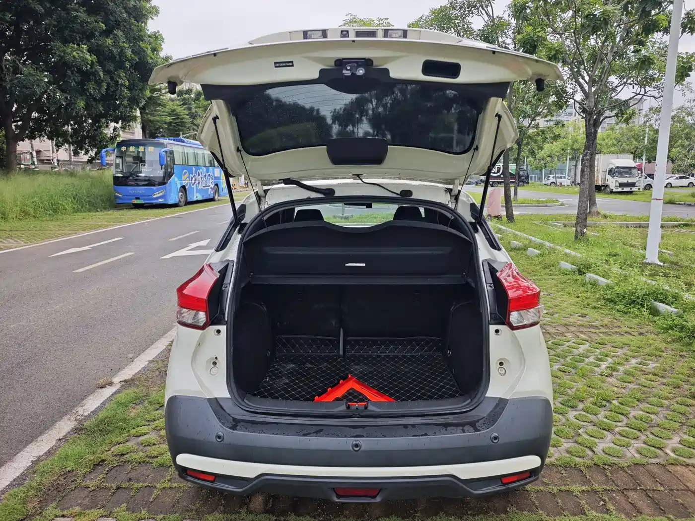 Nissan Kicks 2019 2019 1.5L CVT Smart Connect Luxury Edition