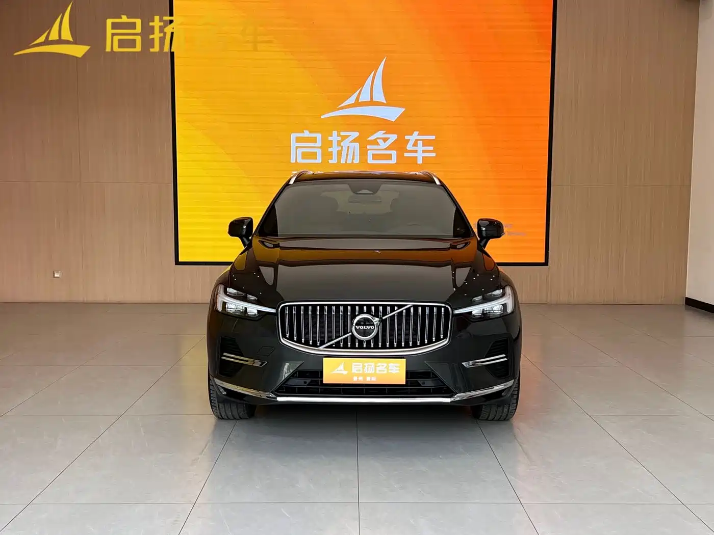 Volvo XC60 2022 B5 AWD R-Design