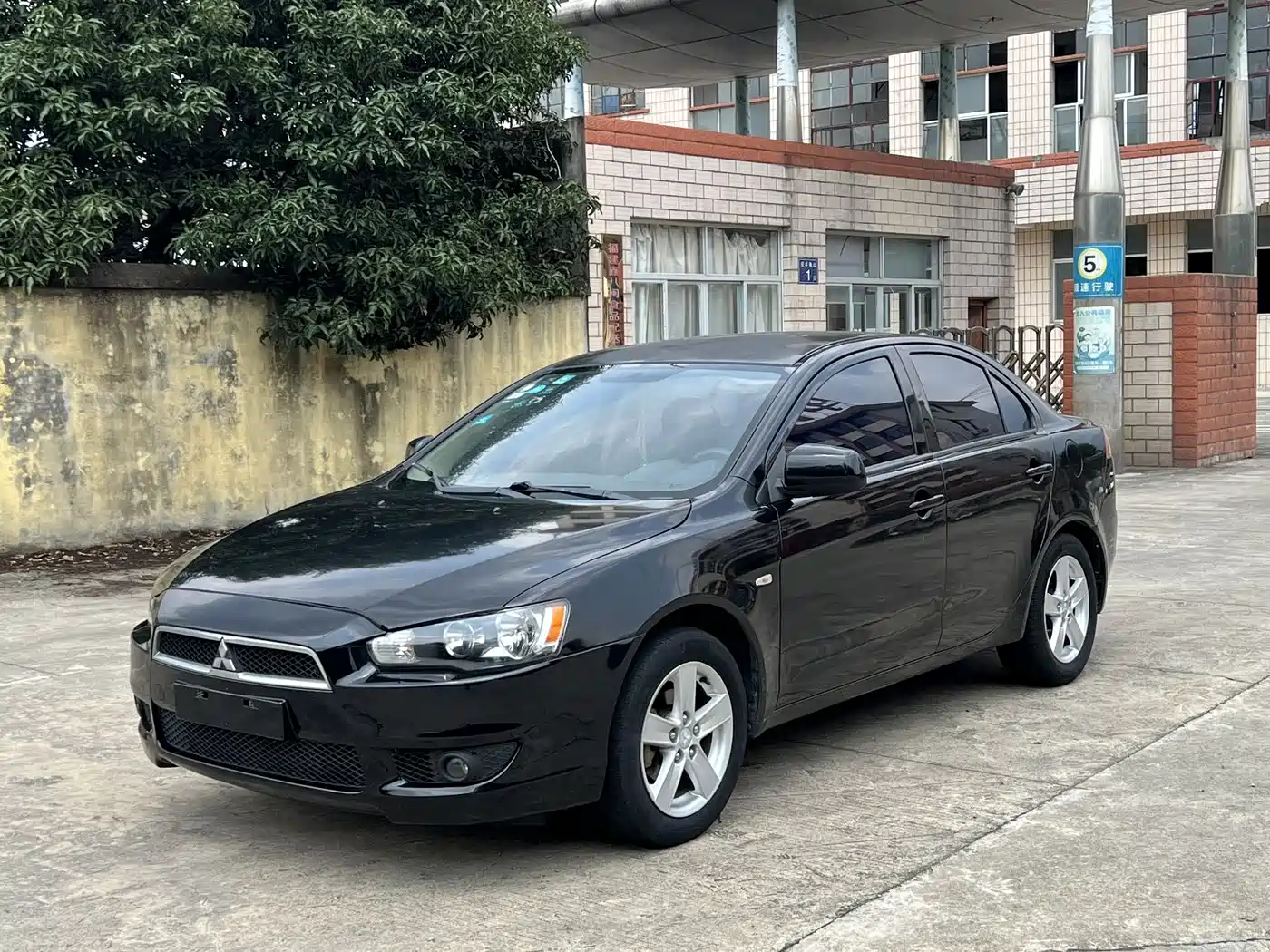 Mitsubishi Lancer EX 2010 Fashion Edition 1.8L Manual Wisdom фото 3