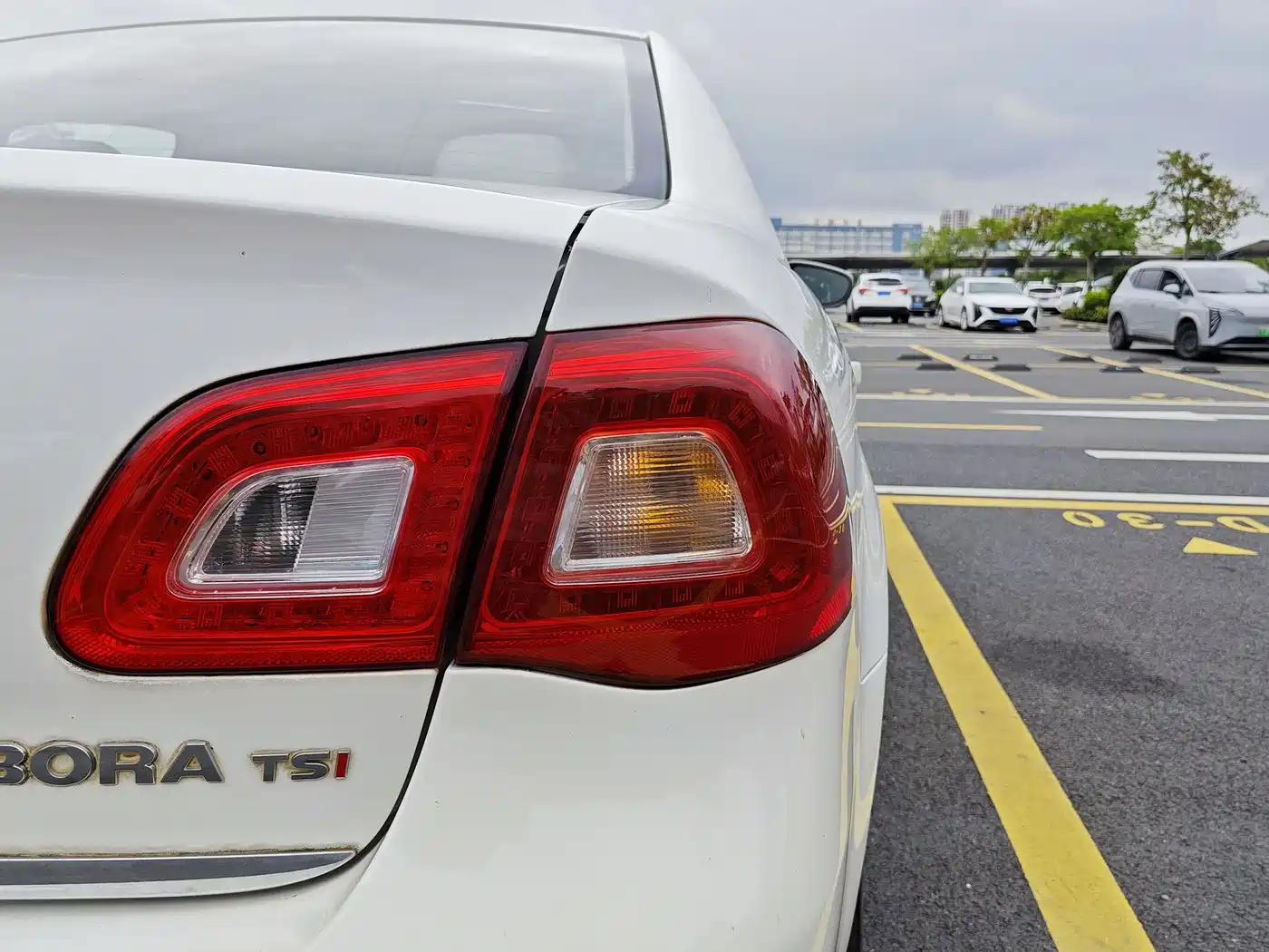 Volkswagen Bora 2011 1.4T AT Sportline фото 20