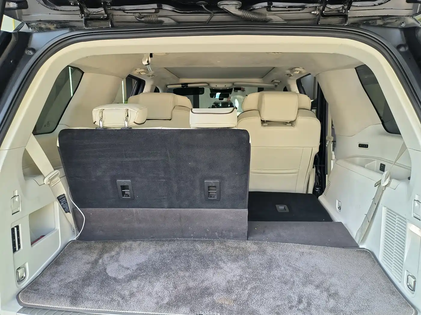 Фото 21 - Lincoln Navigator