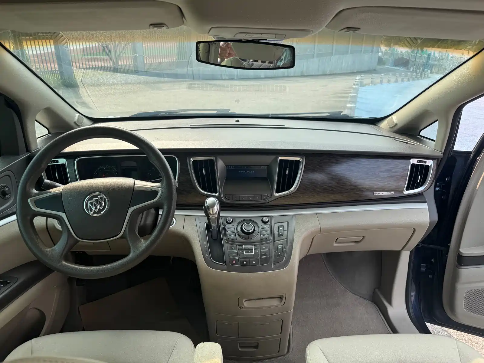 Фото 14 - Buick GL8