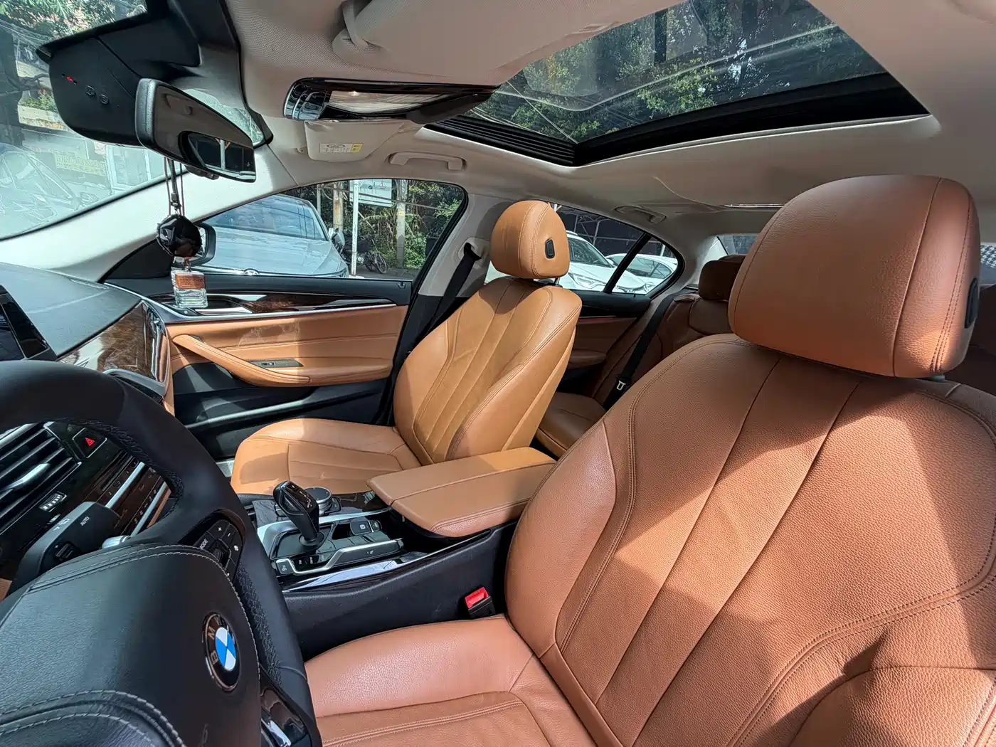 BMW 5 Series 2018 528Li Launch Special Edition фото 24