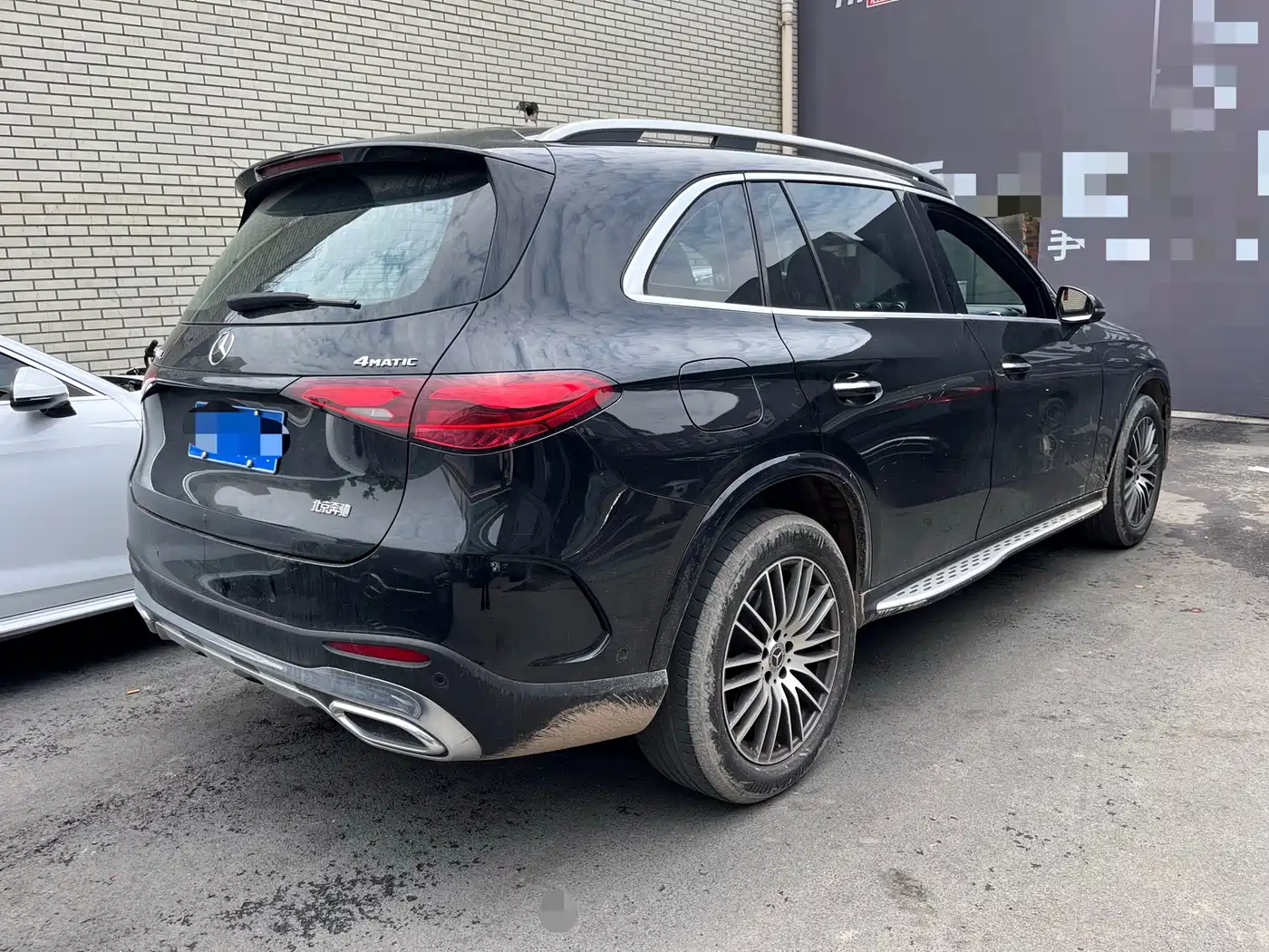 MERCEDES-BENZ GLC