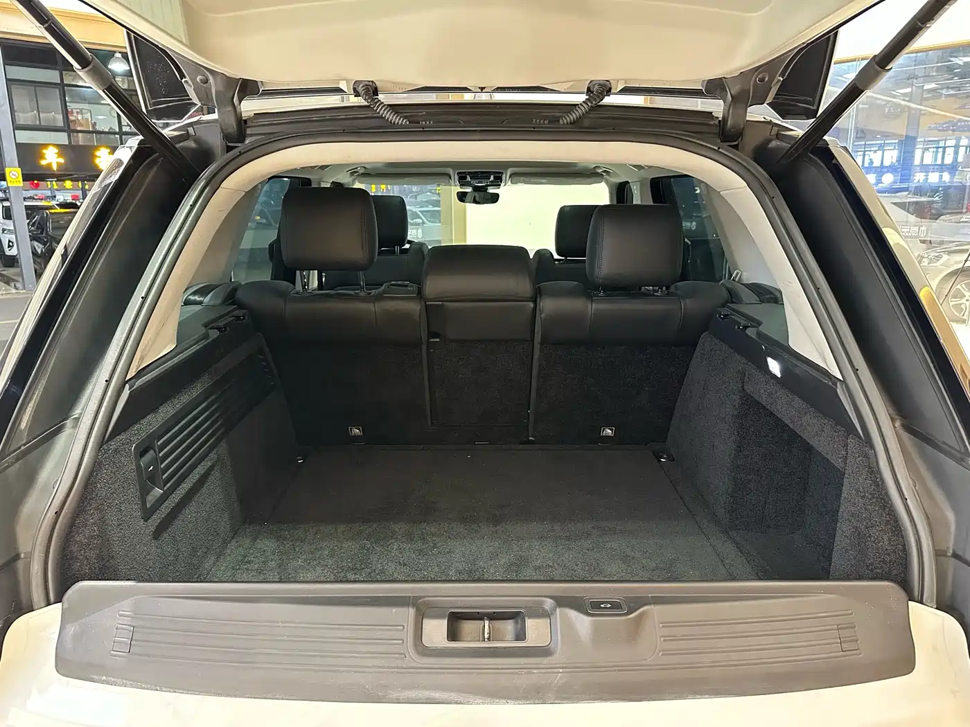 Фото 25 - Land Rover Range Rover