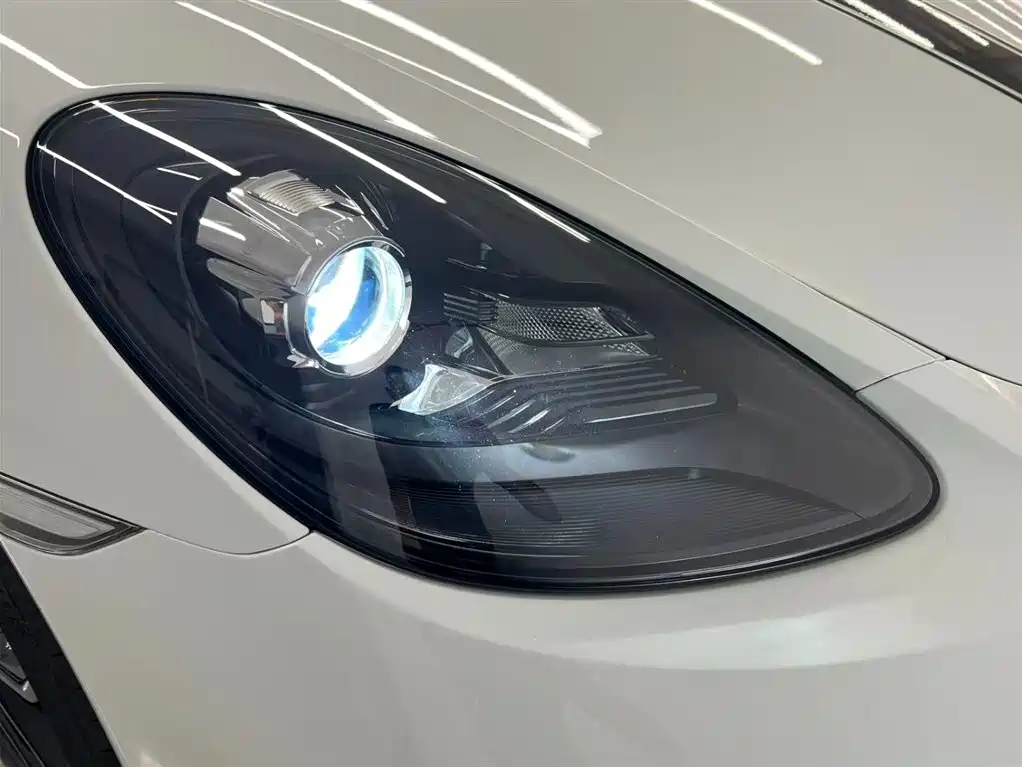 Porsche 718 фото 13
