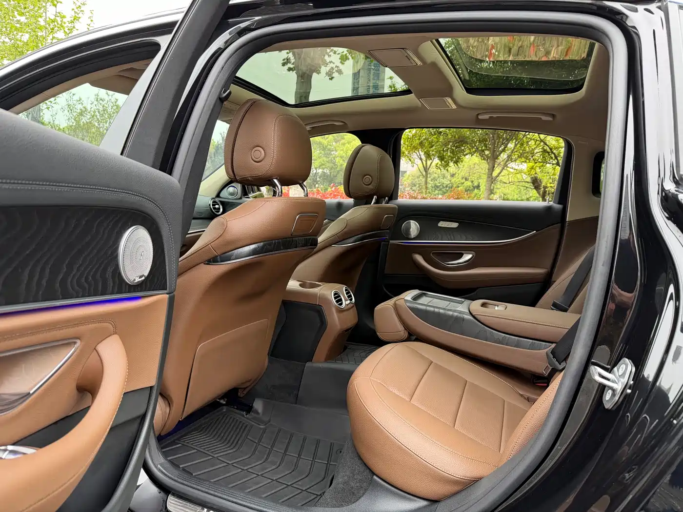 Mercedes-Benz E-Class 2019 E 200 L Sport фото 9