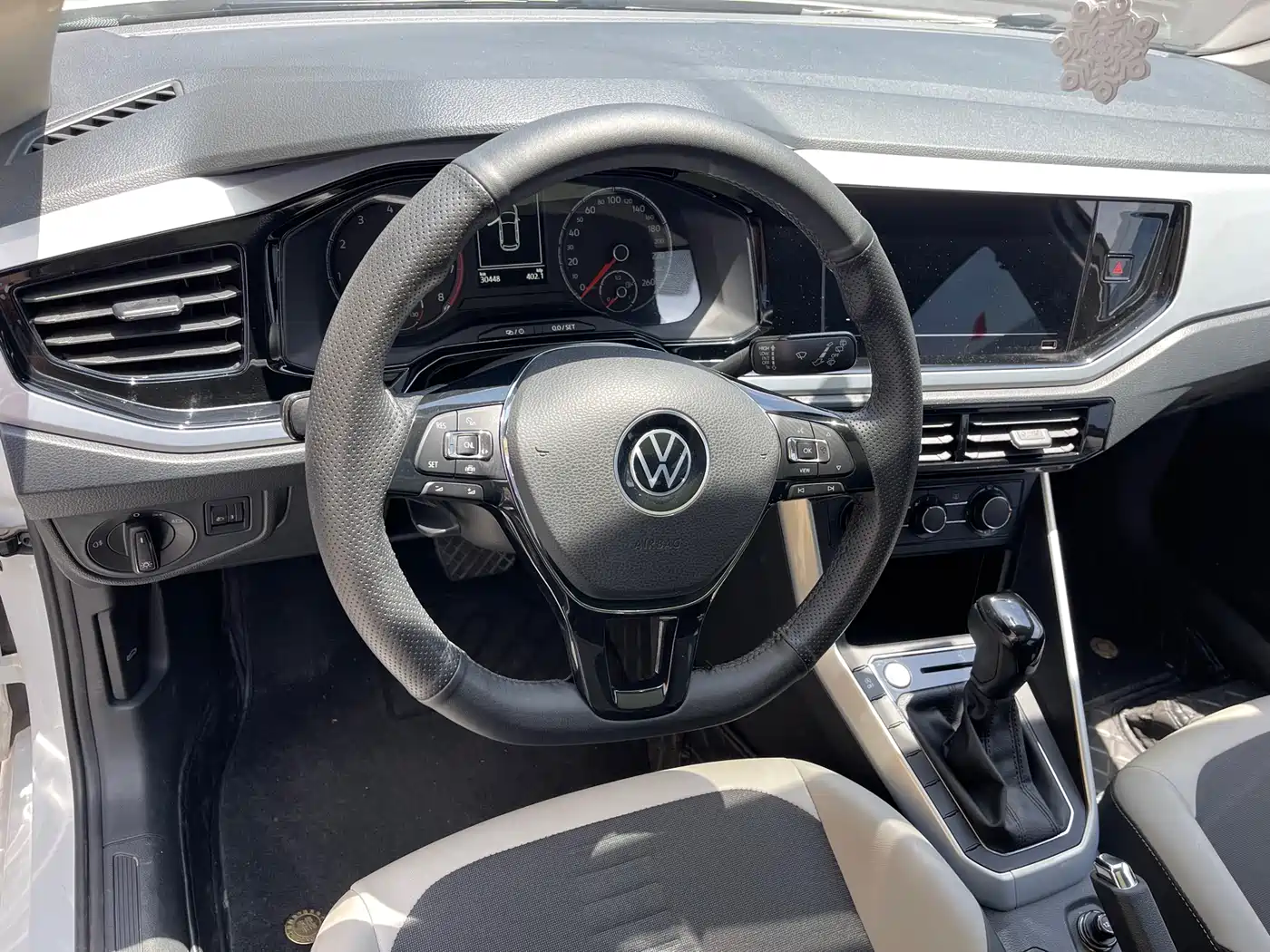 Volkswagen Polo 2021 Plus 1.5L Automatic Colorful Tech Edition фото 5