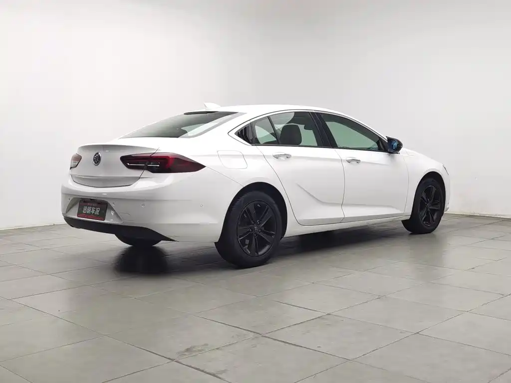 Фото 2 - Buick Regal