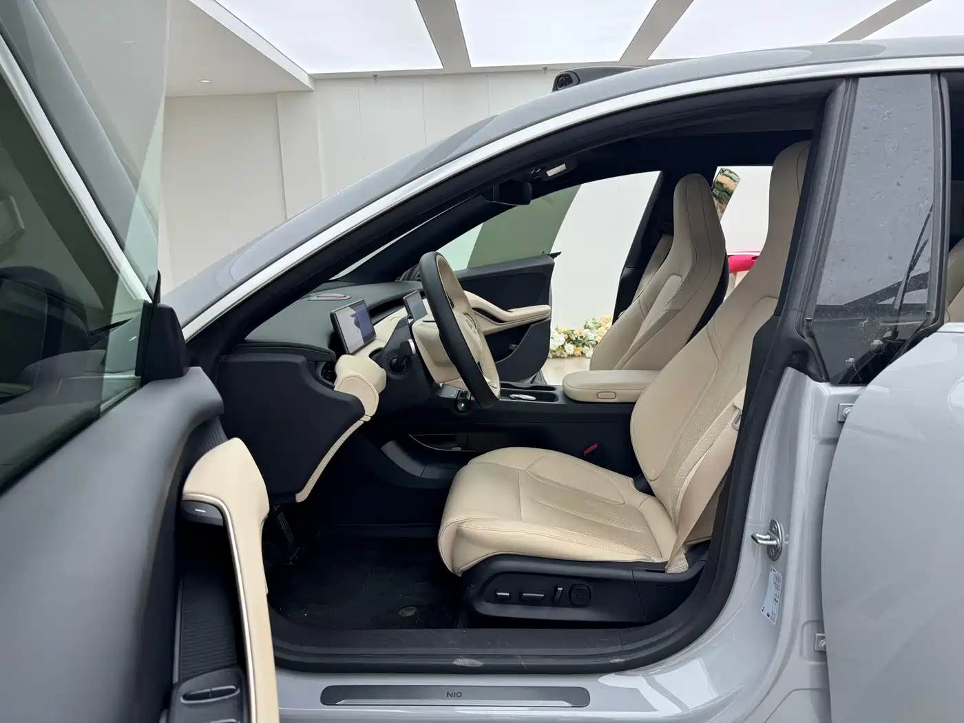 NIO NIO ET5T