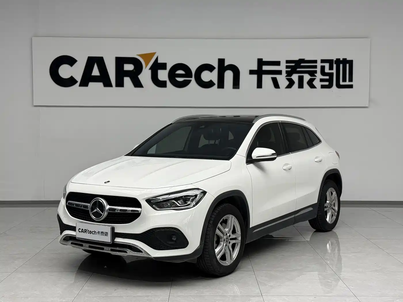 Фото 1 - Mercedes-Benz GLA