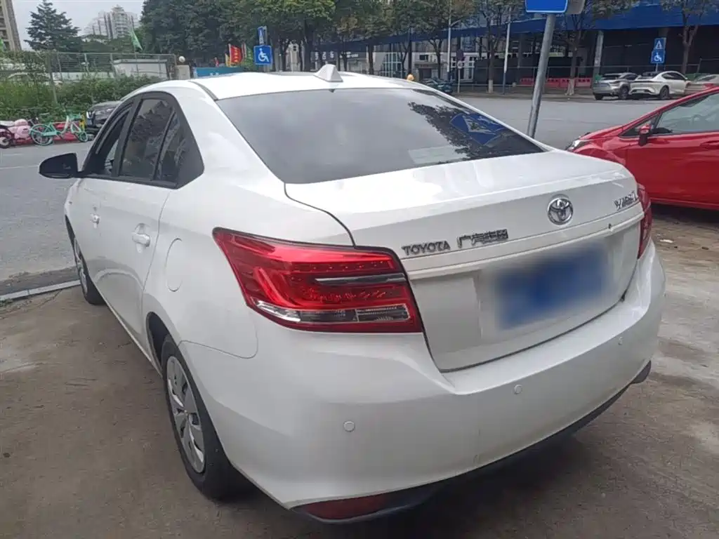 Toyota YARiS L Zhi Xiang 2017 1.5E CVT Charming Edition фото 5