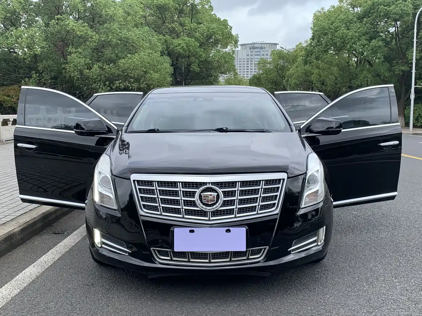 Cadillac XTS 2014 2014 28T Platinum Edition