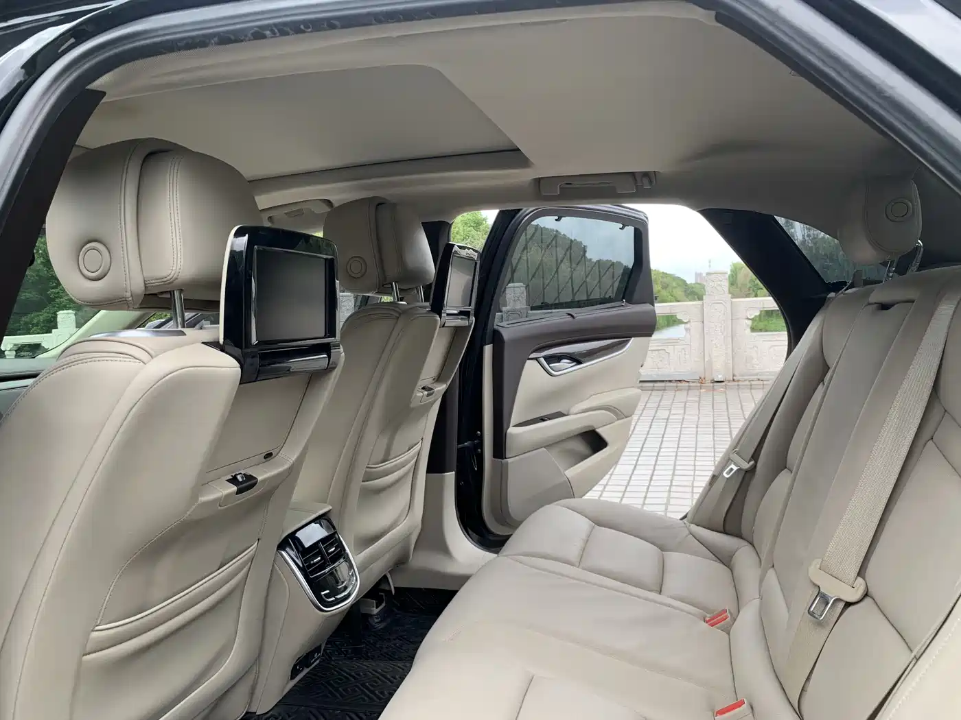Cadillac XTS 2014 2014 28T Platinum Edition