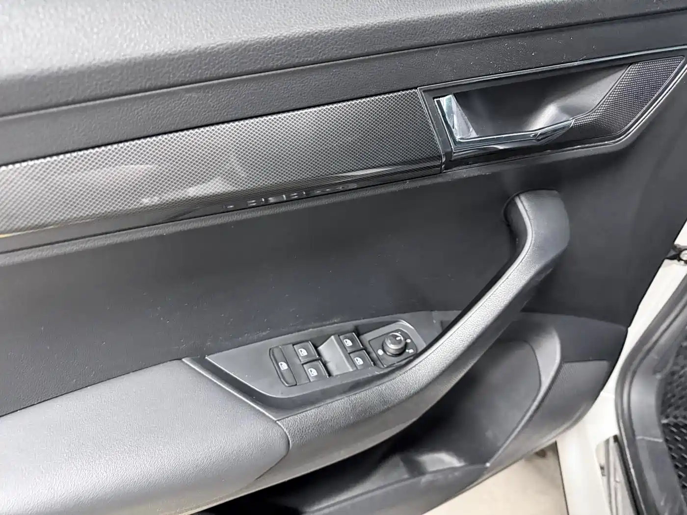 Škoda Karoq 2018 TSI280 Luxury Edition China V фото 9