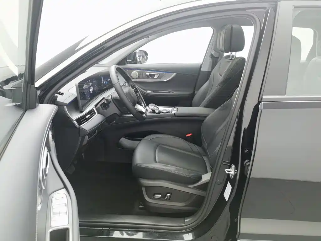 Chery Tiggo 8 PRO 2025 2025 290T 2WD Luxury Edition