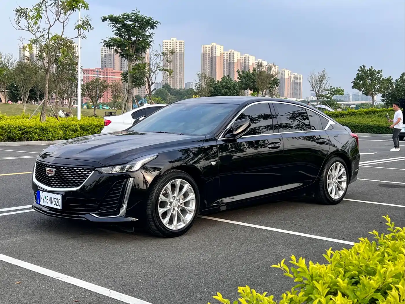 Cadillac CT5 2023 28T Luxury Style (Standard Edition)