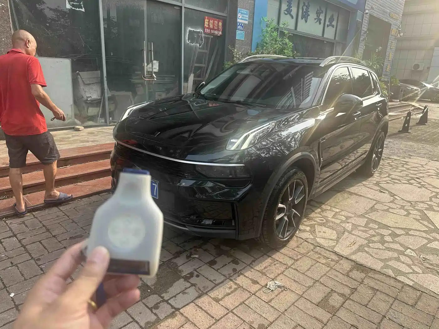 Lynk & Co 01