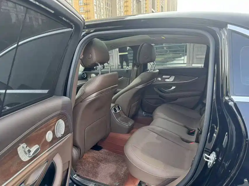 Mercedes-Benz E-Class 2023 E 300 L Luxury фото 7