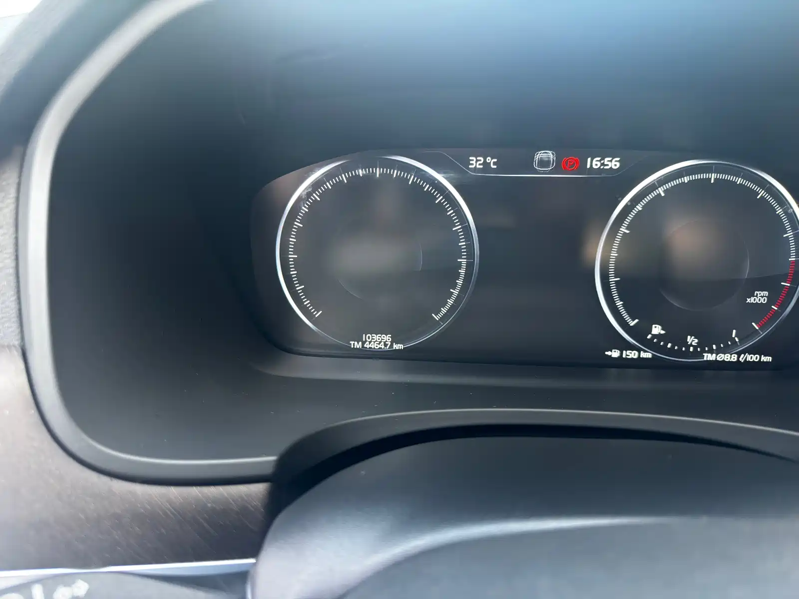 Фото 5 - Volvo V90