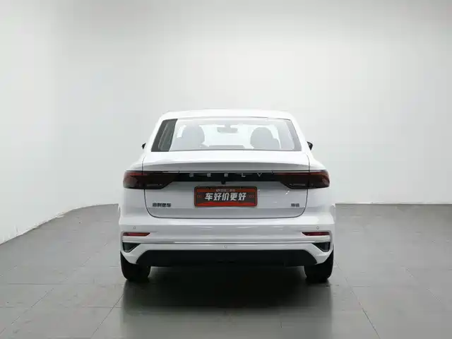 Geely Emgrand 2025 4th Gen 1.5L CVT Soaring Dragon Edition — фото 4