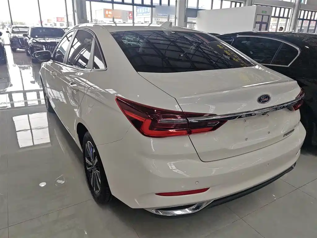 Ford Escort 2021 2021 1.5L Automatic Diamond Edition