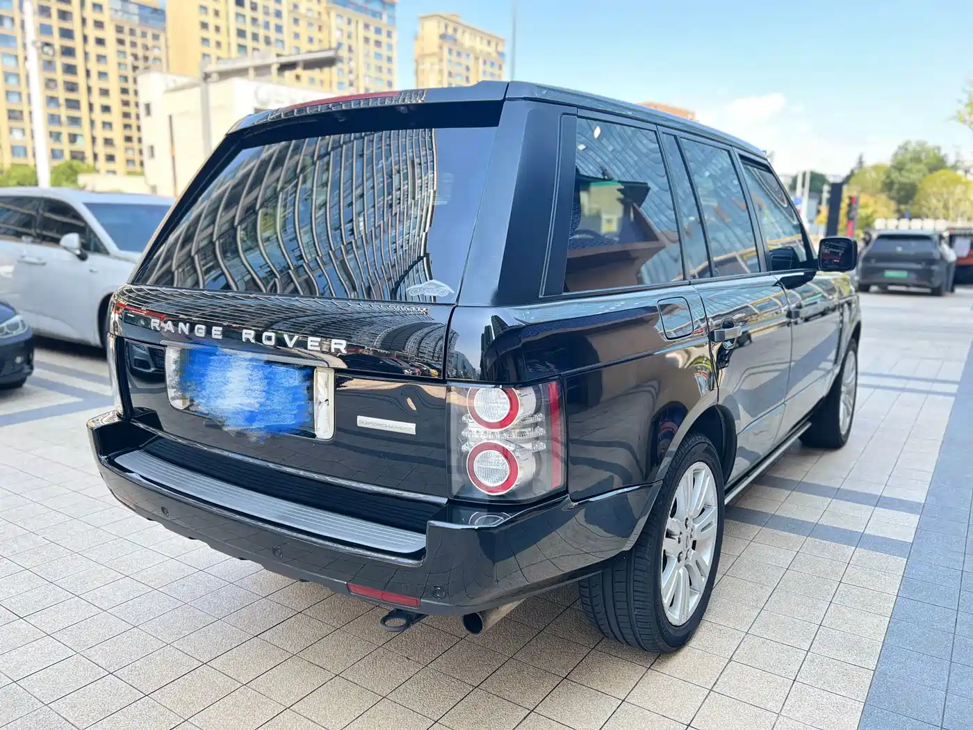 Land Rover Range Rover 2010 2010 5.0 NA V8 HSE
