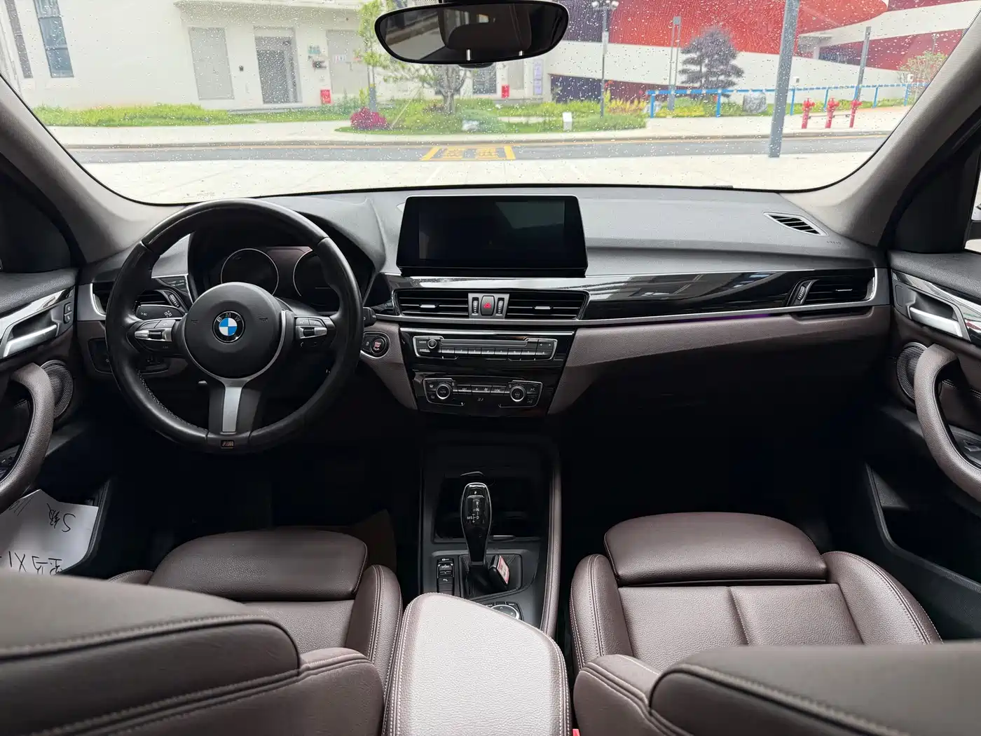 BMW X1 2022 sDrive25Li Leading фото 9