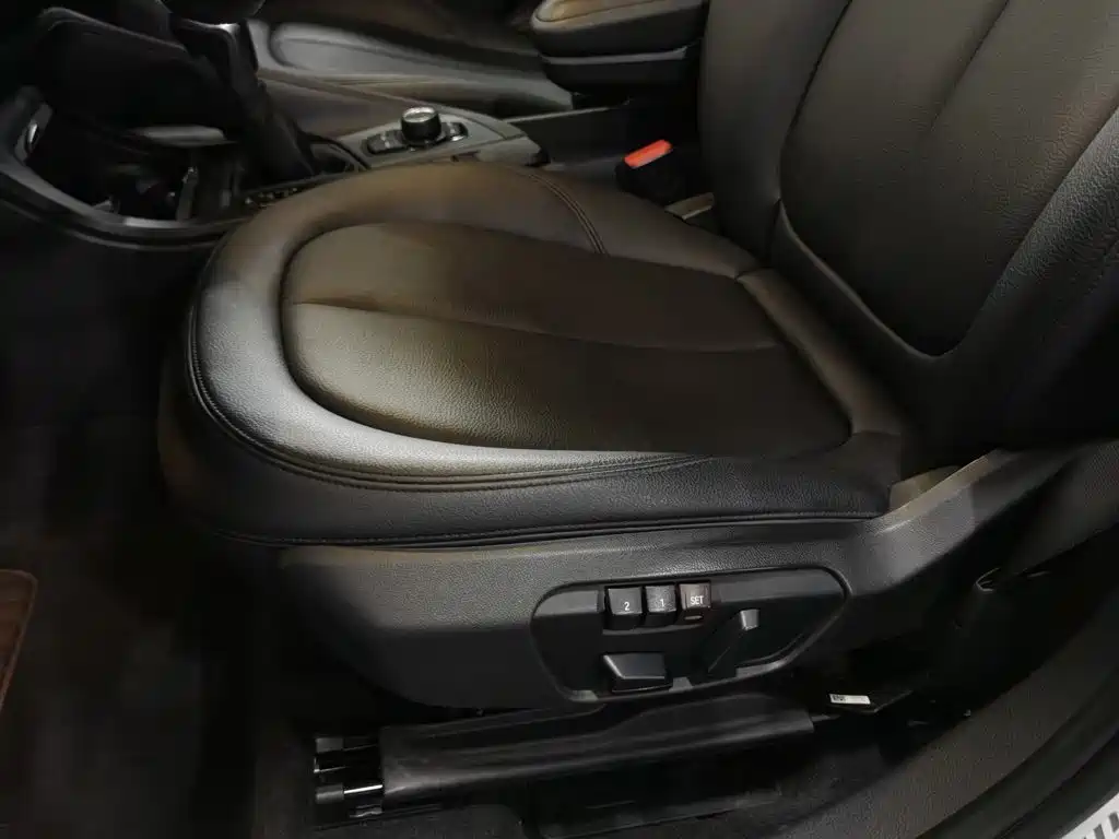 Фото 20 - BMW X1