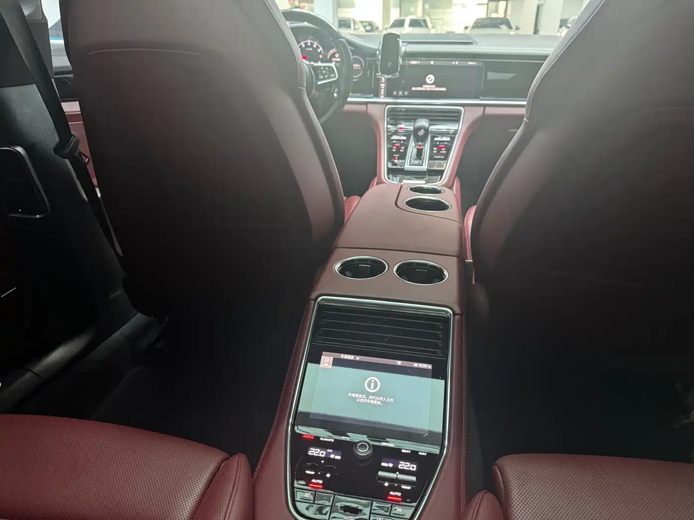 Porsche Panamera 2019 Panamera Executive Long Wheelbase 2.9T фото 12