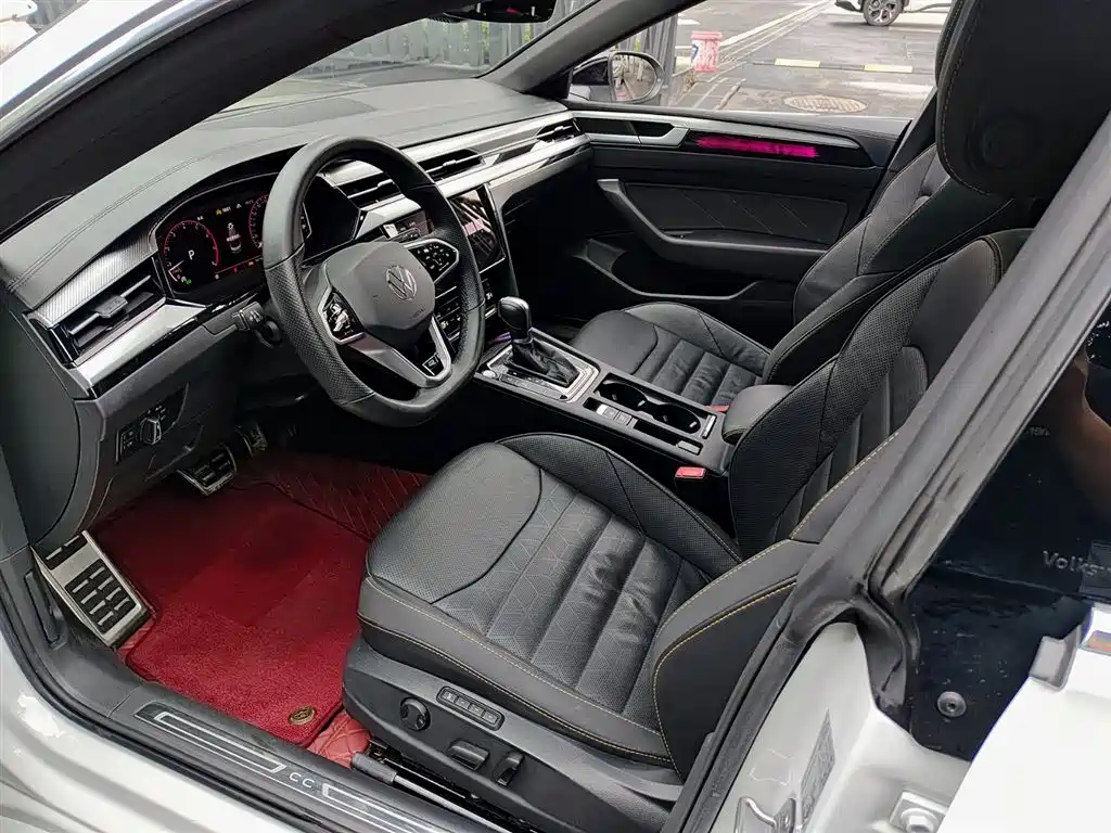 Volkswagen FAW-Volkswagen CC 2023 380TSI Eye-catching Edition фото 7