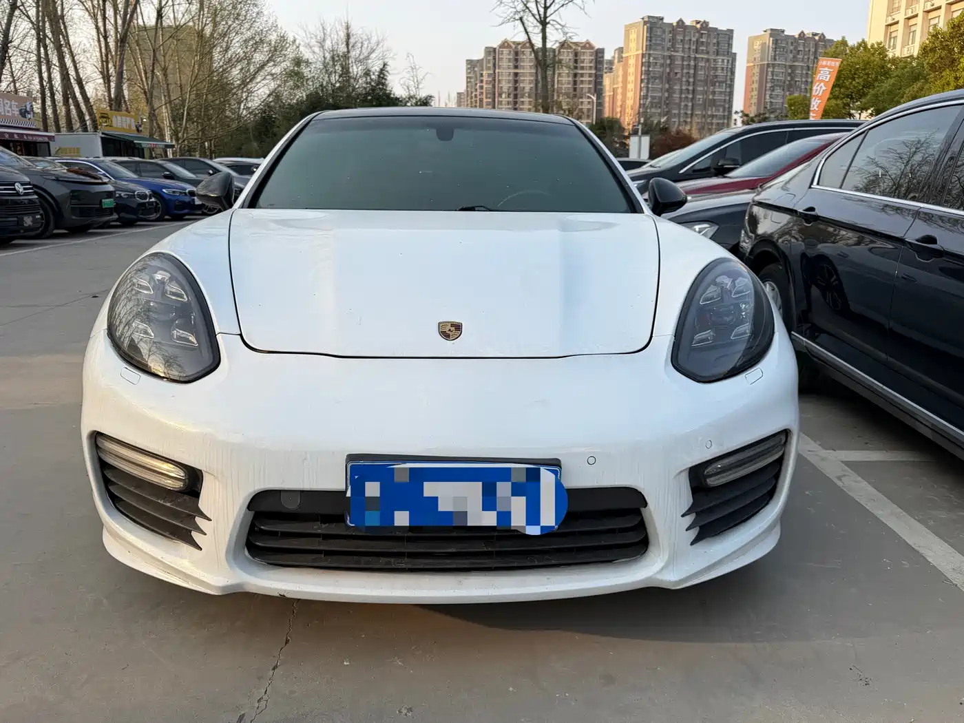 Porsche Panamera 2010 Panamera 4 3.6L фото 10