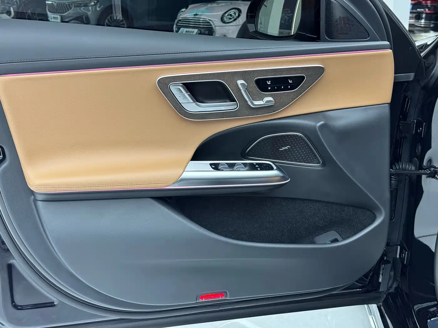 Mercedes-Benz E-Class 2024 E 300 L Fashion фото 10