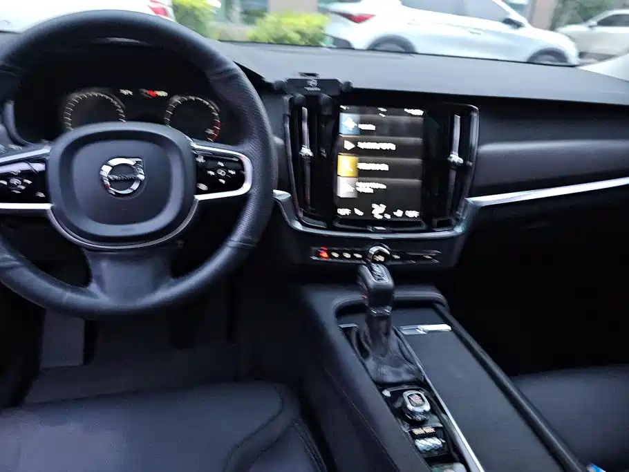 Volvo V90 2019 2019 Cross Country T5 AWD Wisdom Edition (China V)
