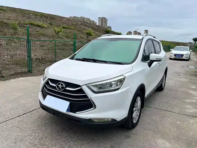  JAC Motors Refine S3 2014 1.5L CVT Luxury Smart