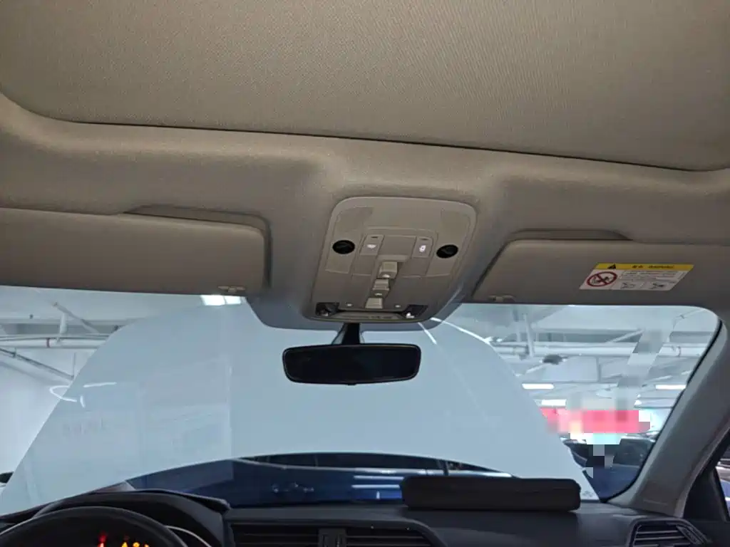 Photo 18 - Audi Q3