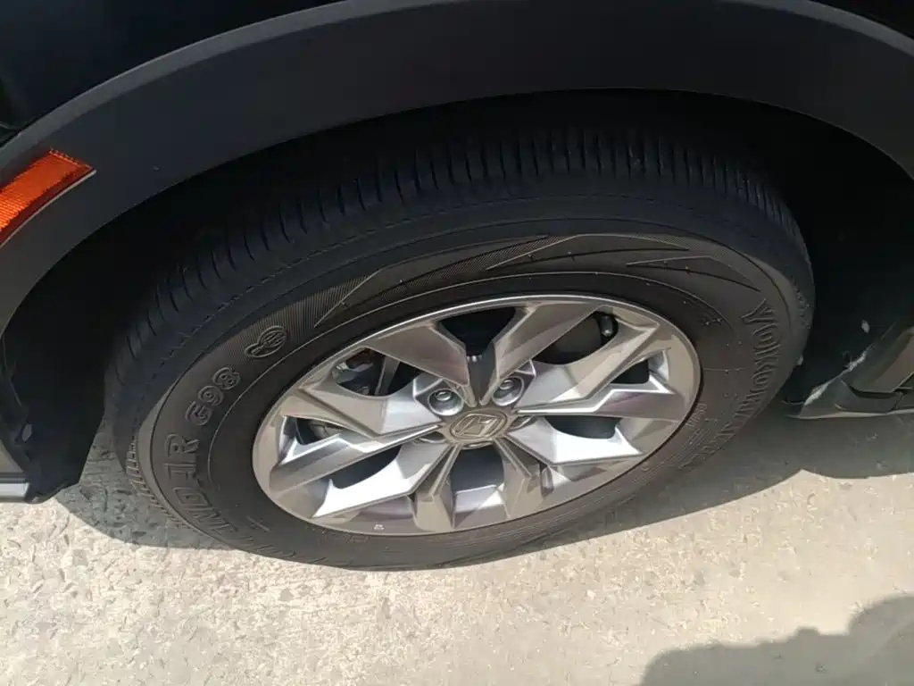 Фото 23 - Honda CR-V