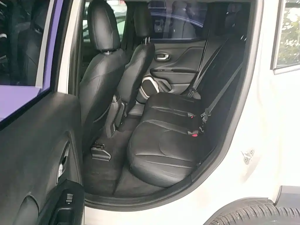 Jeep Renegade 2018 2018 Connected Large Screen Edition 180T Automatic Power