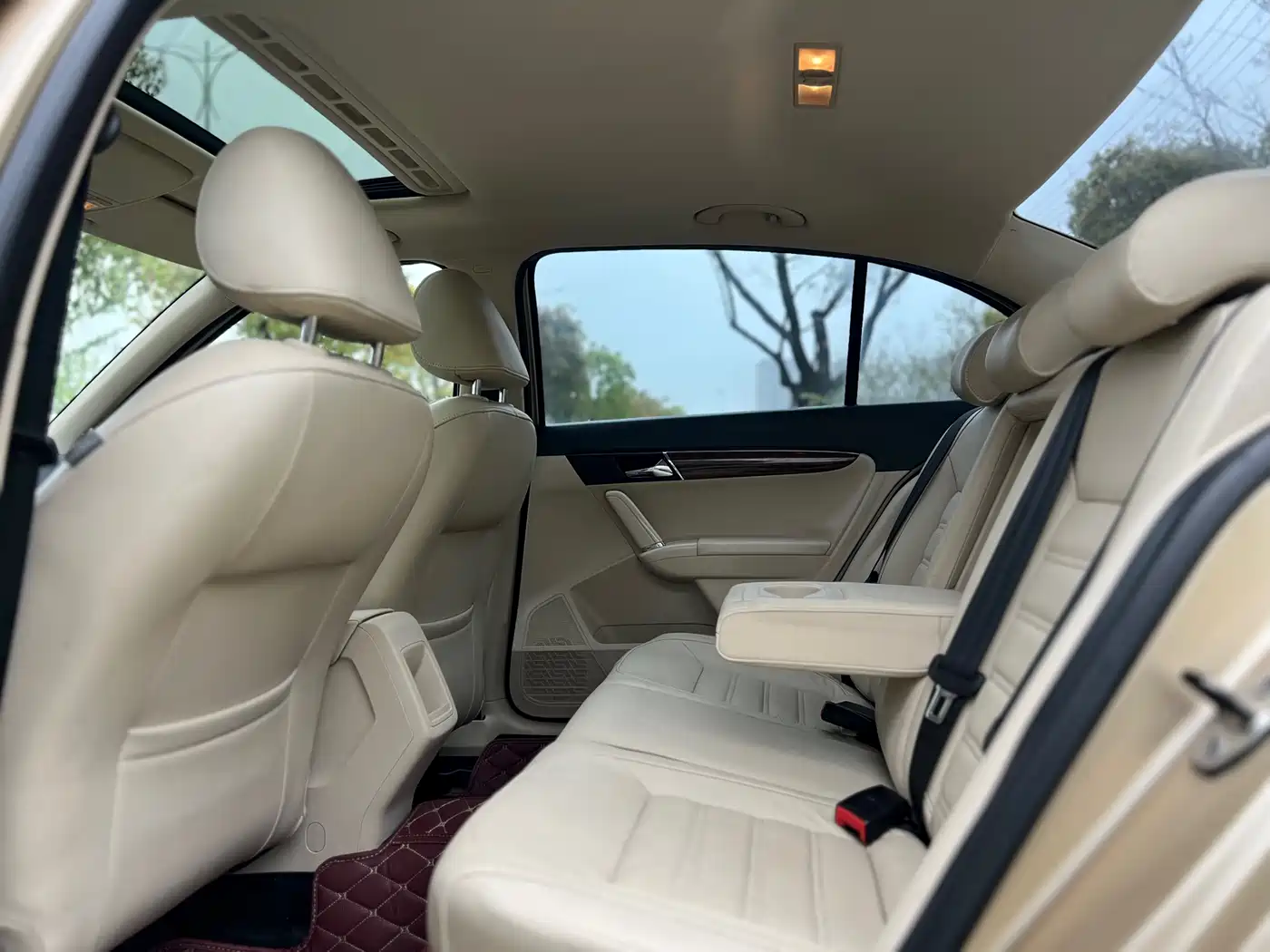 Volkswagen Lavida 2013 Model 1.4TSI DSG Luxury фото 6
