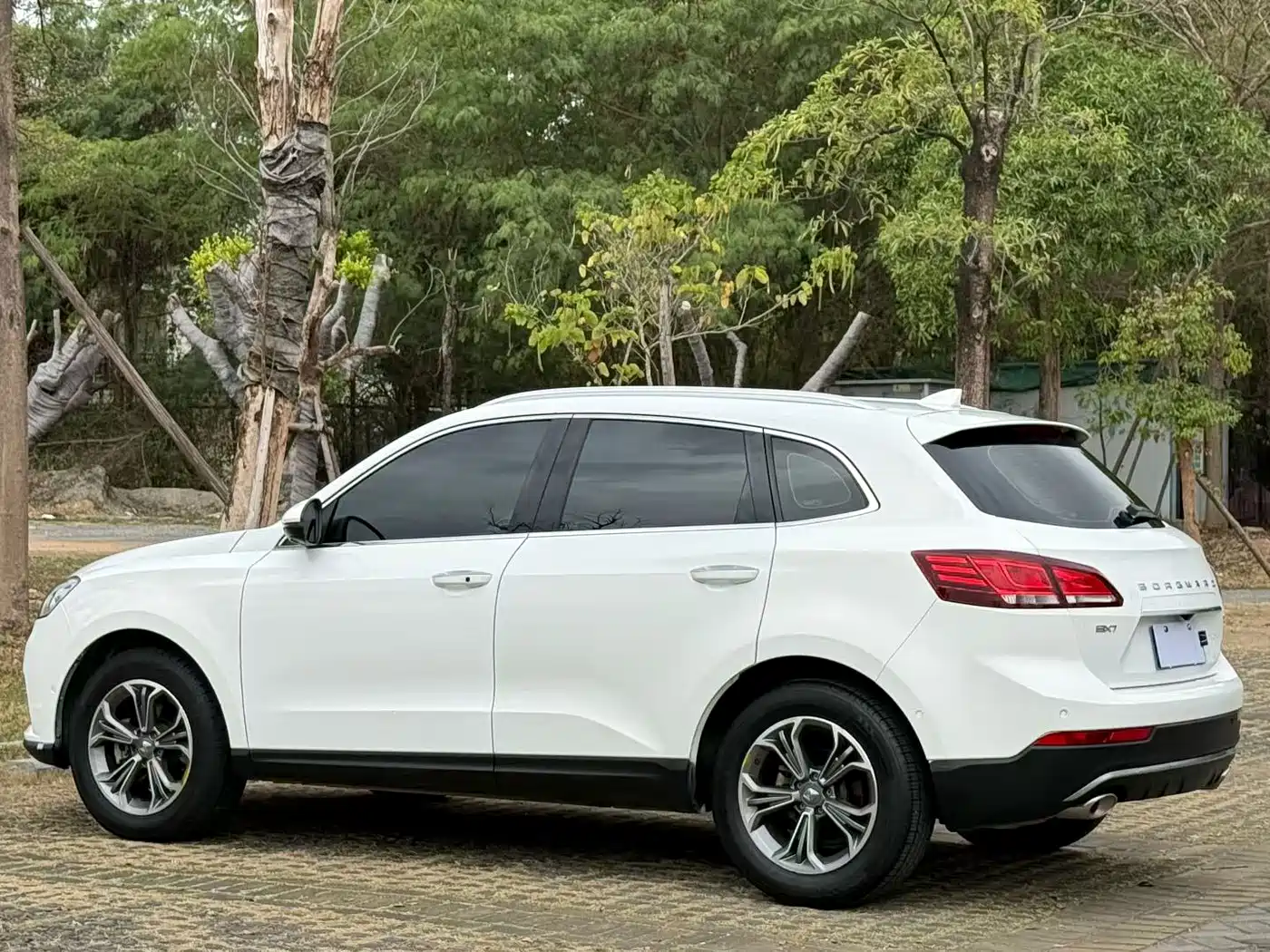 Borgward BX7 2019 2018 28T 2WD Premium 7-Seater China VI