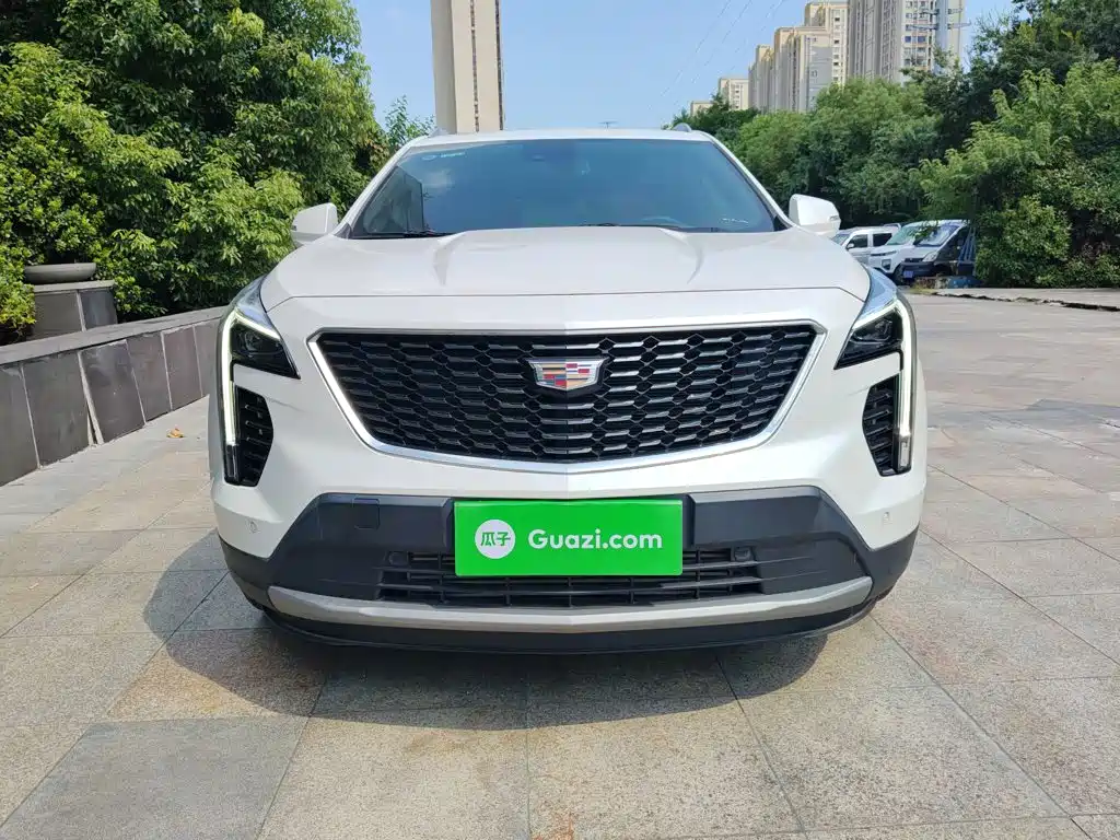 Cadillac XT4 2024 2021 28T AWD Platinum Edition