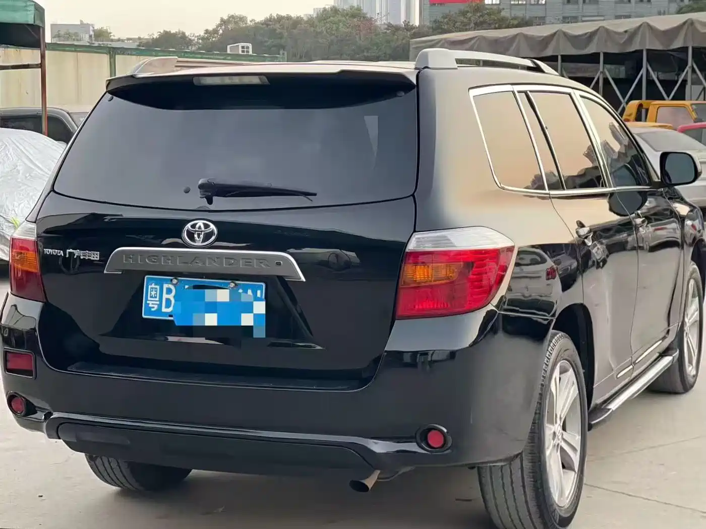 Toyota Highlander 2011 2.7L 2WD 7-seat Elite фото 14