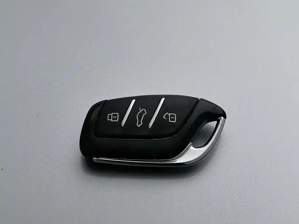 Roewe D7 2023 2023 DMH 125km Flagship Edition