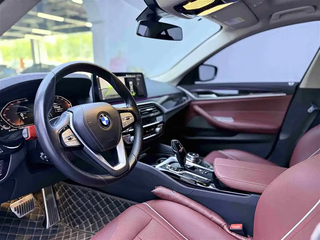 BMW 5 Series 2022 525Li Luxury Package фото 4