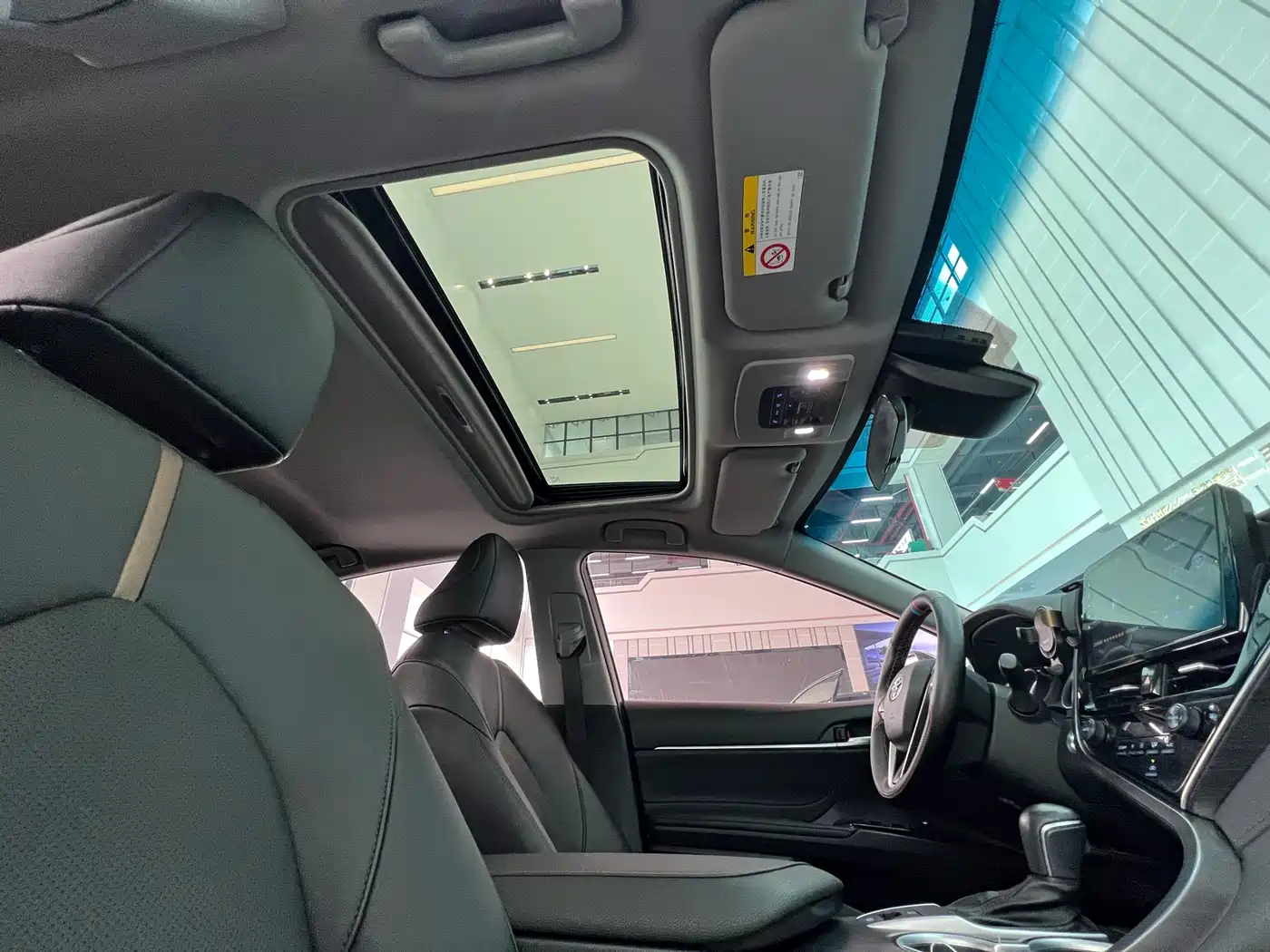 Toyota Camry 2021 2.0G Luxury Edition фото 12