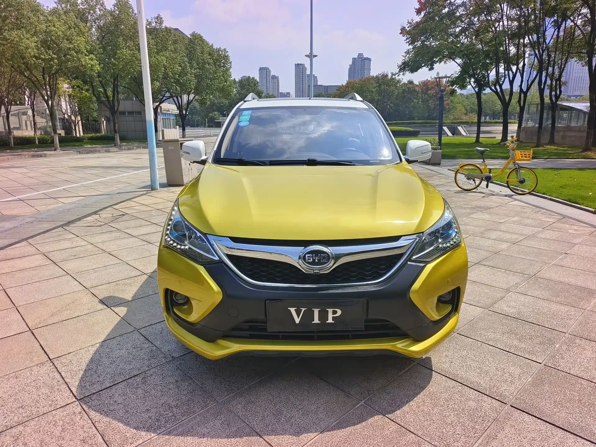 Фото 2 - BYD Song