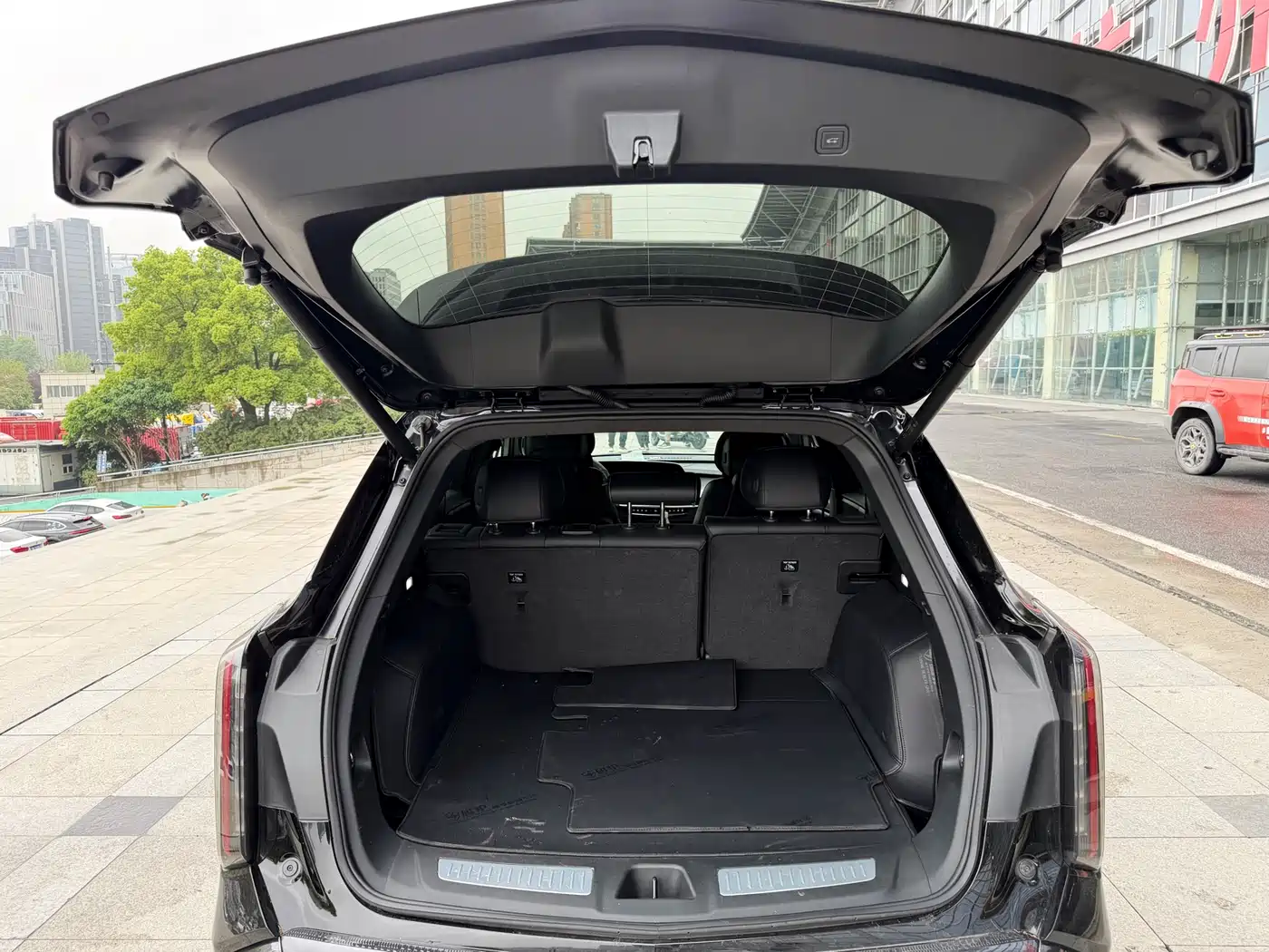 Cadillac XT5 2025 2.0T Luxury фото 9