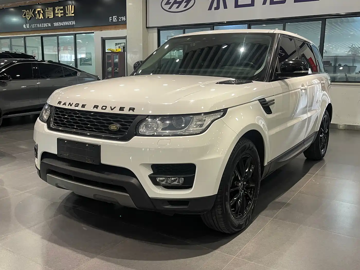 Land Rover Range Rover Sport 2017 3.0 SC V6 SE