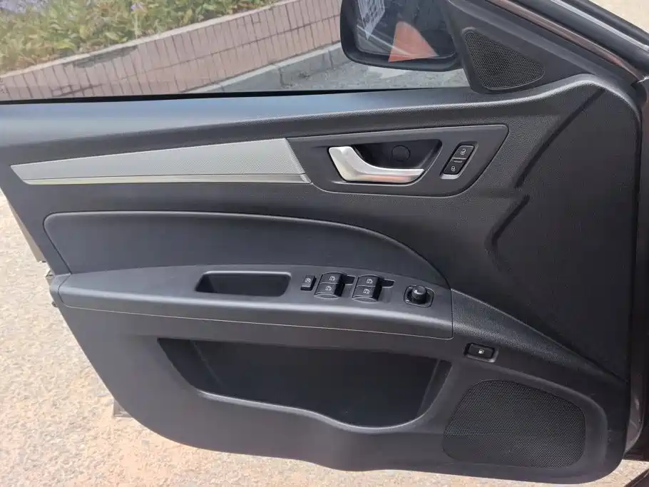 Besturn B30 2016 2016 1.6L Automatic Luxury